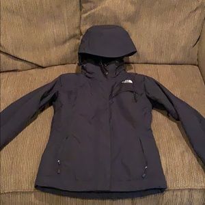 Women’s North Face lined rain jacket